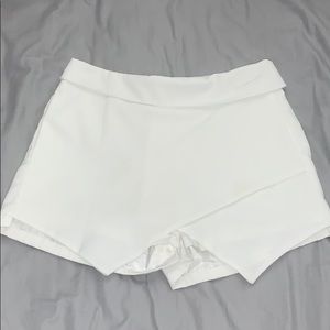 Revolve Superdown White Skort
